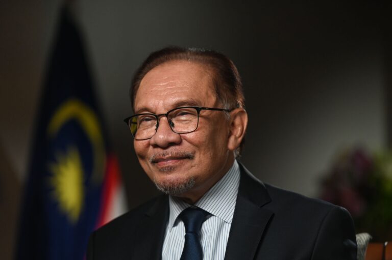 Anwar Ibrahim Luncurkan Bantuan Tunai Besar: Bukti Komitmen terhadap Rakyat Malaysia